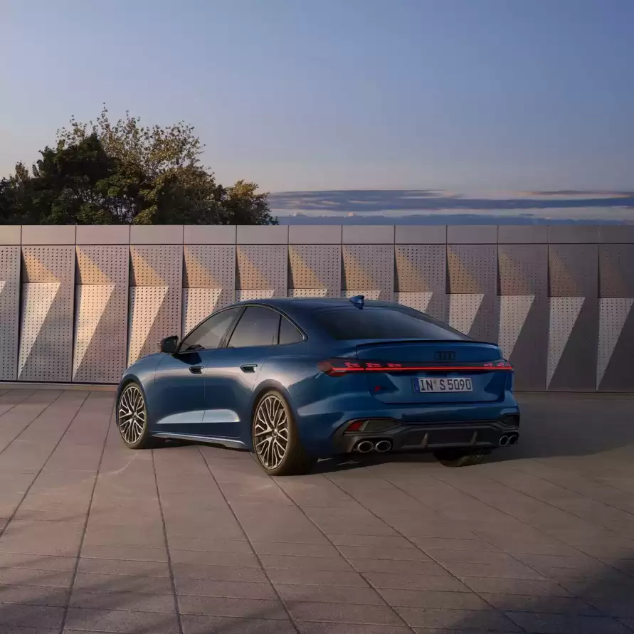 Audi S5 exterior